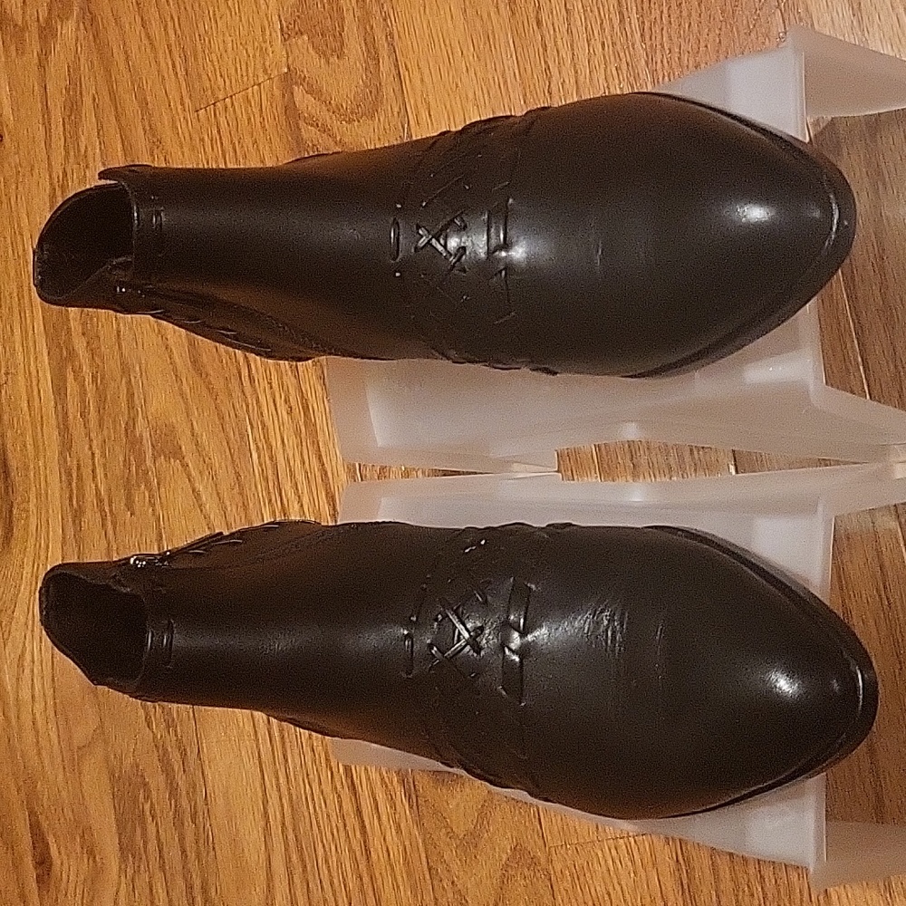 Donald J. Pliner Black Leather Ankle Boots